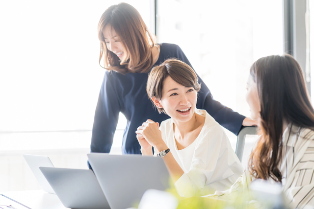 関西で転職先を探す30代女性