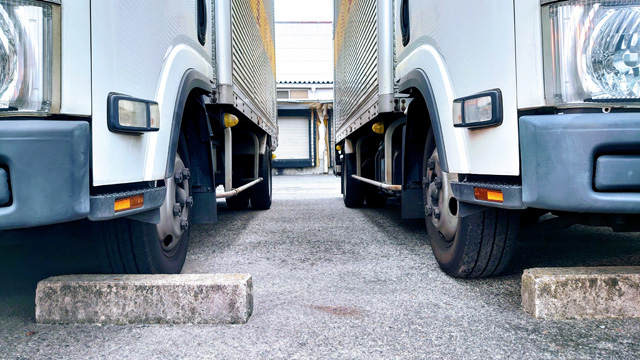 大型トラックドライバーが転職する運送会社